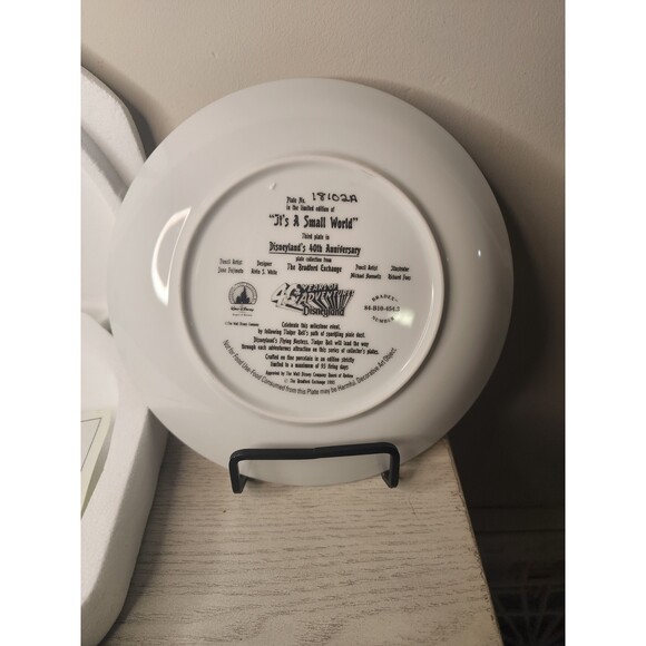 Bradford Exchange 40th Anniversary Disney Collector Plates 1995 - Picture 4 of 4